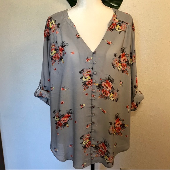 Torrid Grey Floral 3/4 Sleeve Top 2X NWT